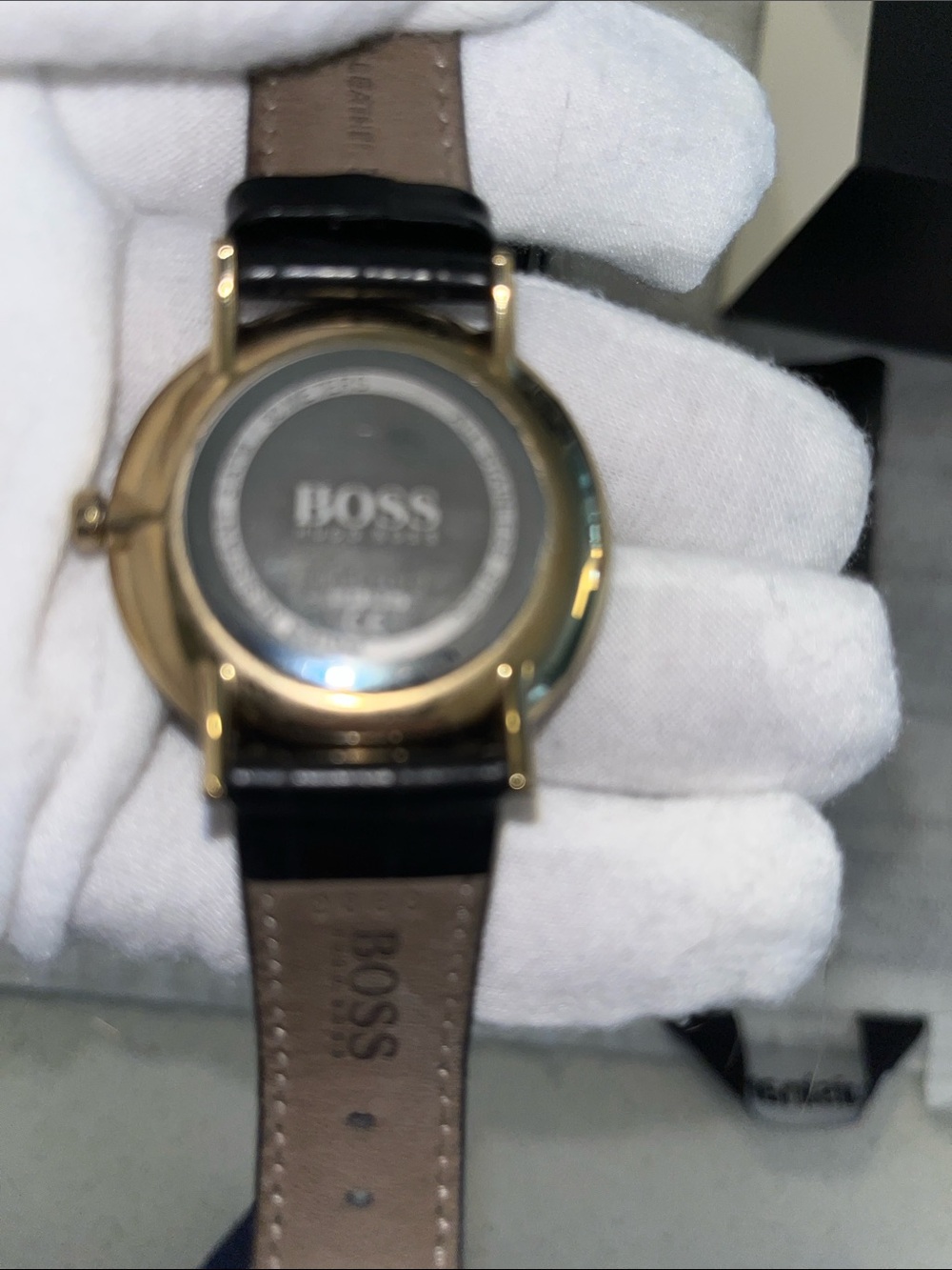 Hugo Boss Men's White Dial Gold Case Black Leather Strap Watch EUC - Picture 8 of 12